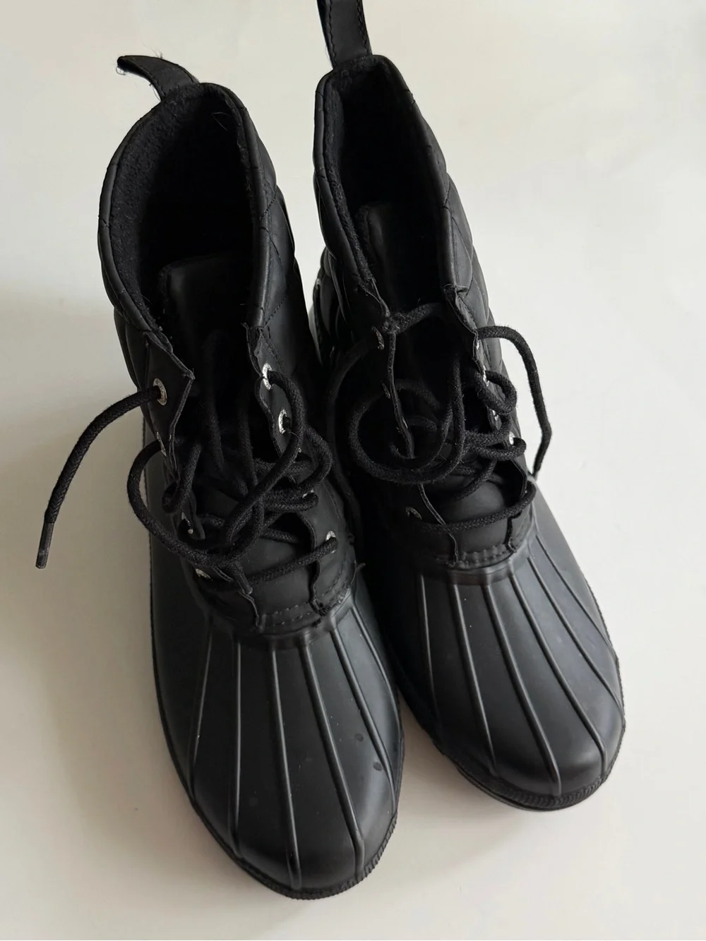 Sperry Women’s Gosling Quilted Black Waterproof Duck Boots Size 8 Style STS83693